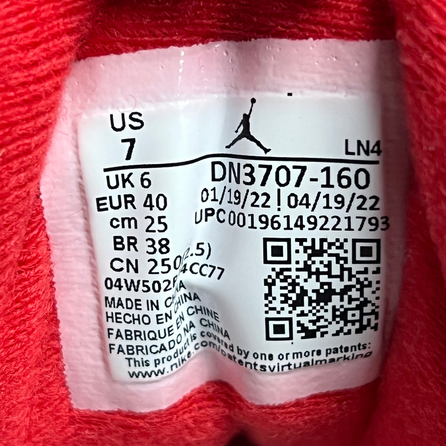 Jordan 3 Fire Red 2022 Size 7 NEW s10587
