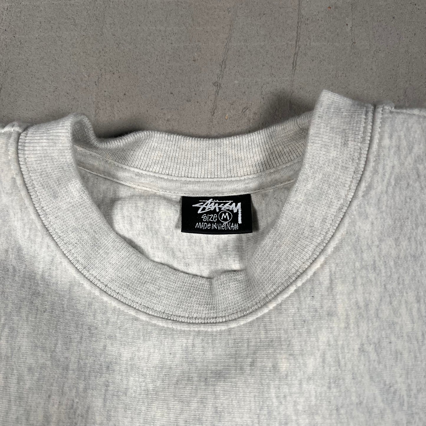 Stussy 8 Ball Grey Crewneck Size Medium USED x17029