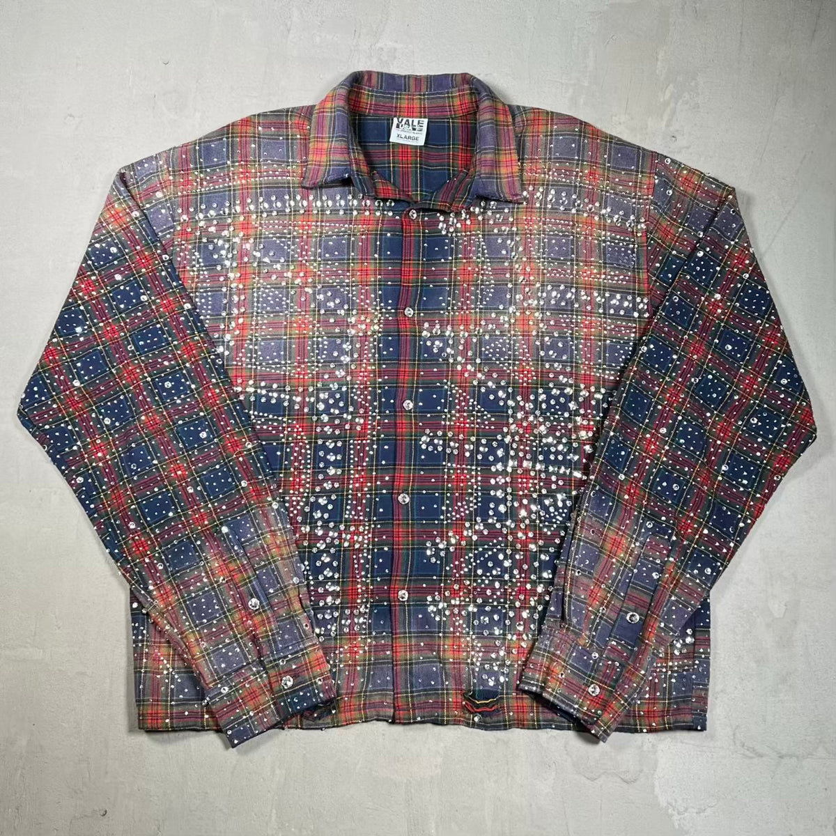 Vale Rhinestone Blue/Red Button Up Flannel Size XL USED x18528