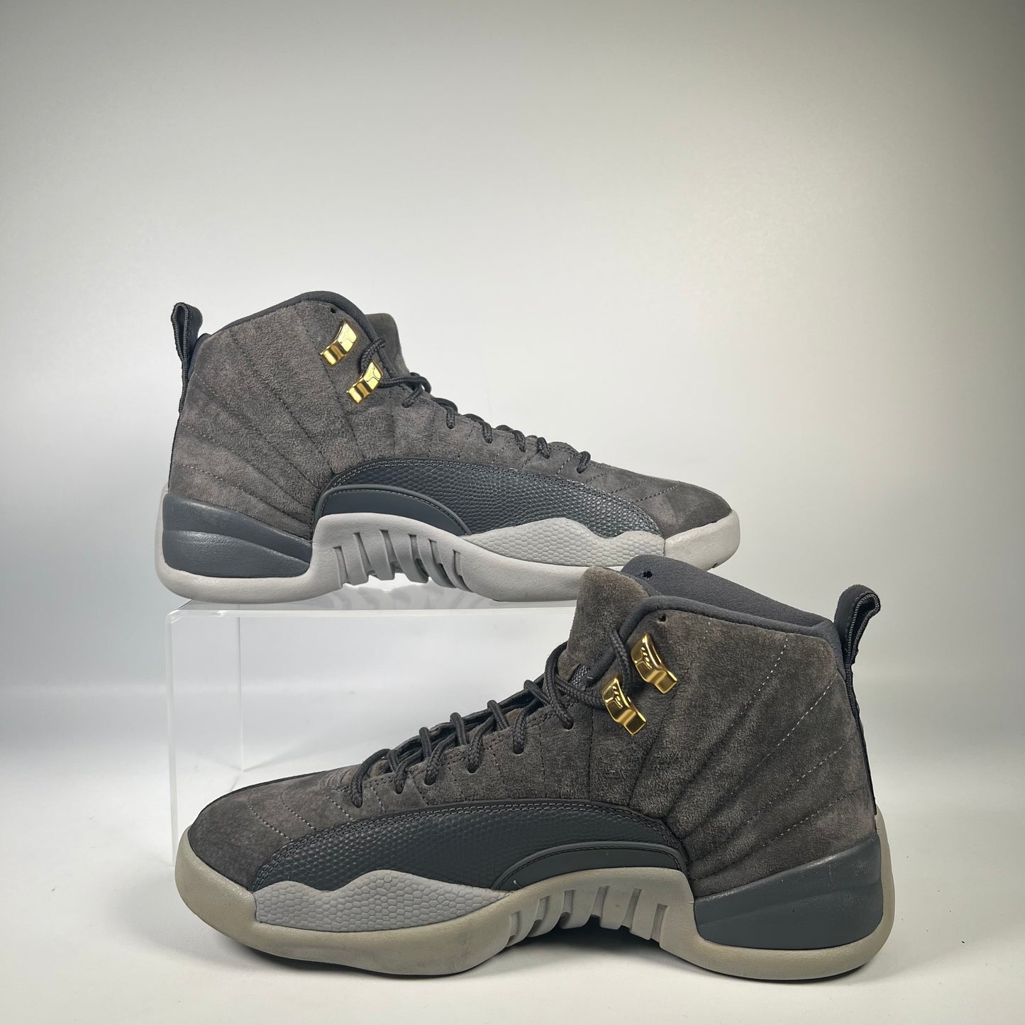 Jordan 12 Dark Grey (2017) Size 9 USED s19845