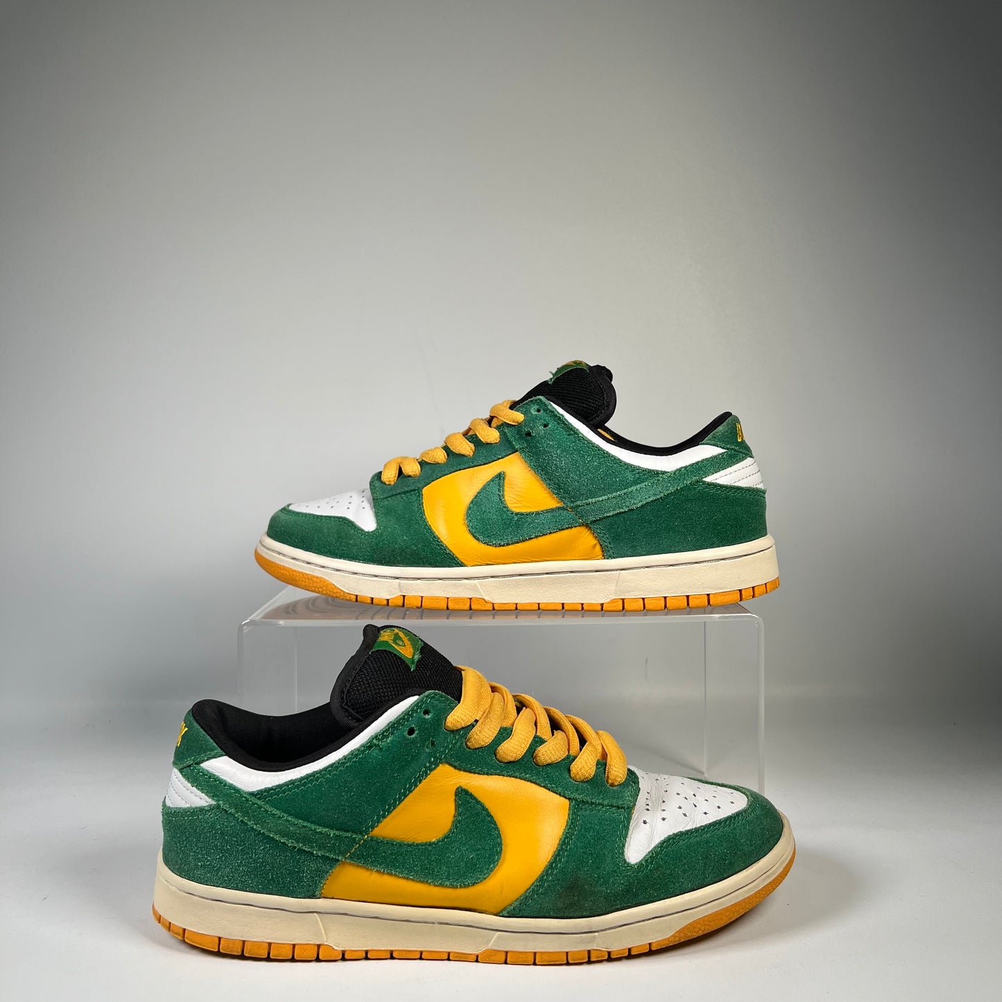 Nike SB Dunk Low Bucks (2003) Size 8.5 USED s20543