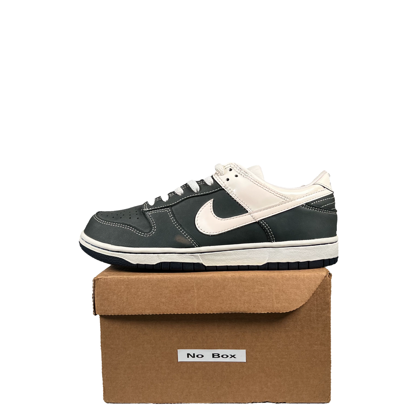 Nike SB Dunk Low Sole Collector Yankees (2005) (16 of 226) Size 8 USED s478