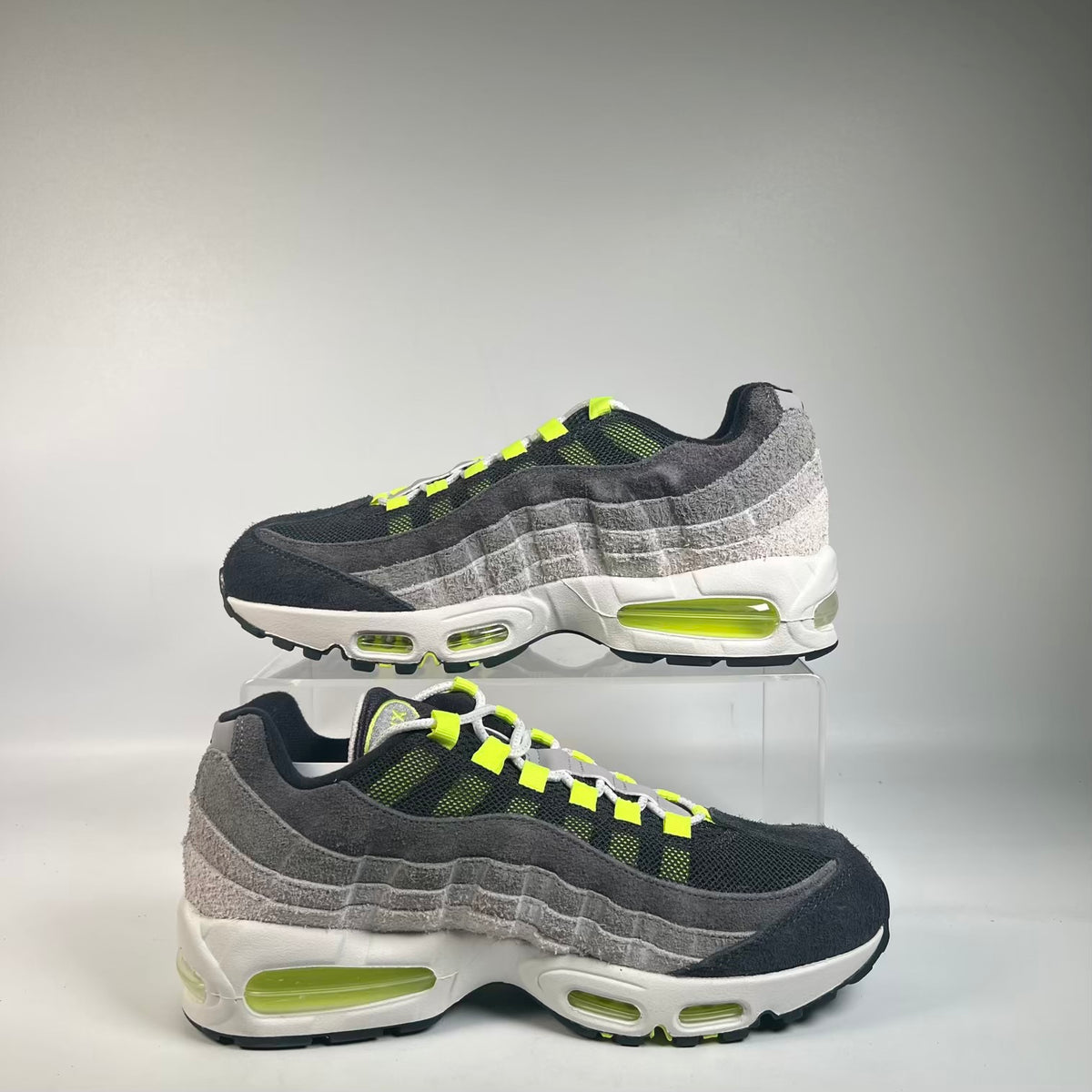 Nike Air Max 95 Reverse Gradient Neon (2025) Size 8.5 NEW s23381