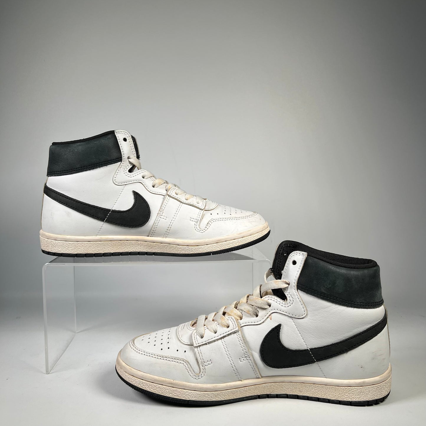 Nike Jordan Air Ship A Ma Maniere White Black (2023) Size 8 USED s21033
