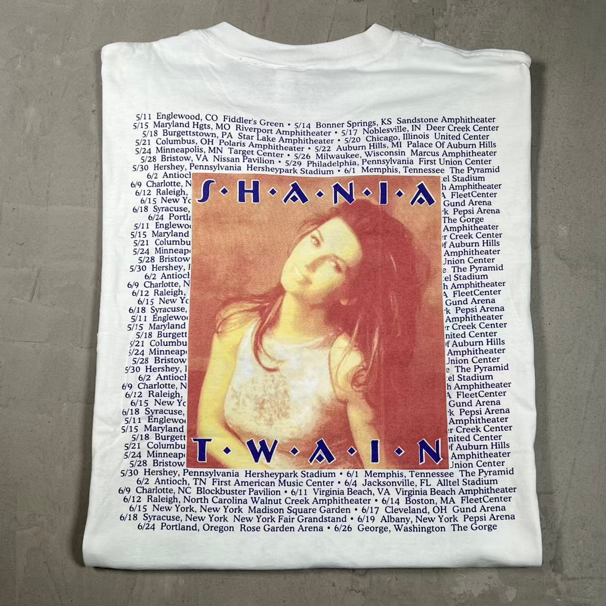 Y2K Shania Twain Portrait Tour Tee White Size XL USED v19974