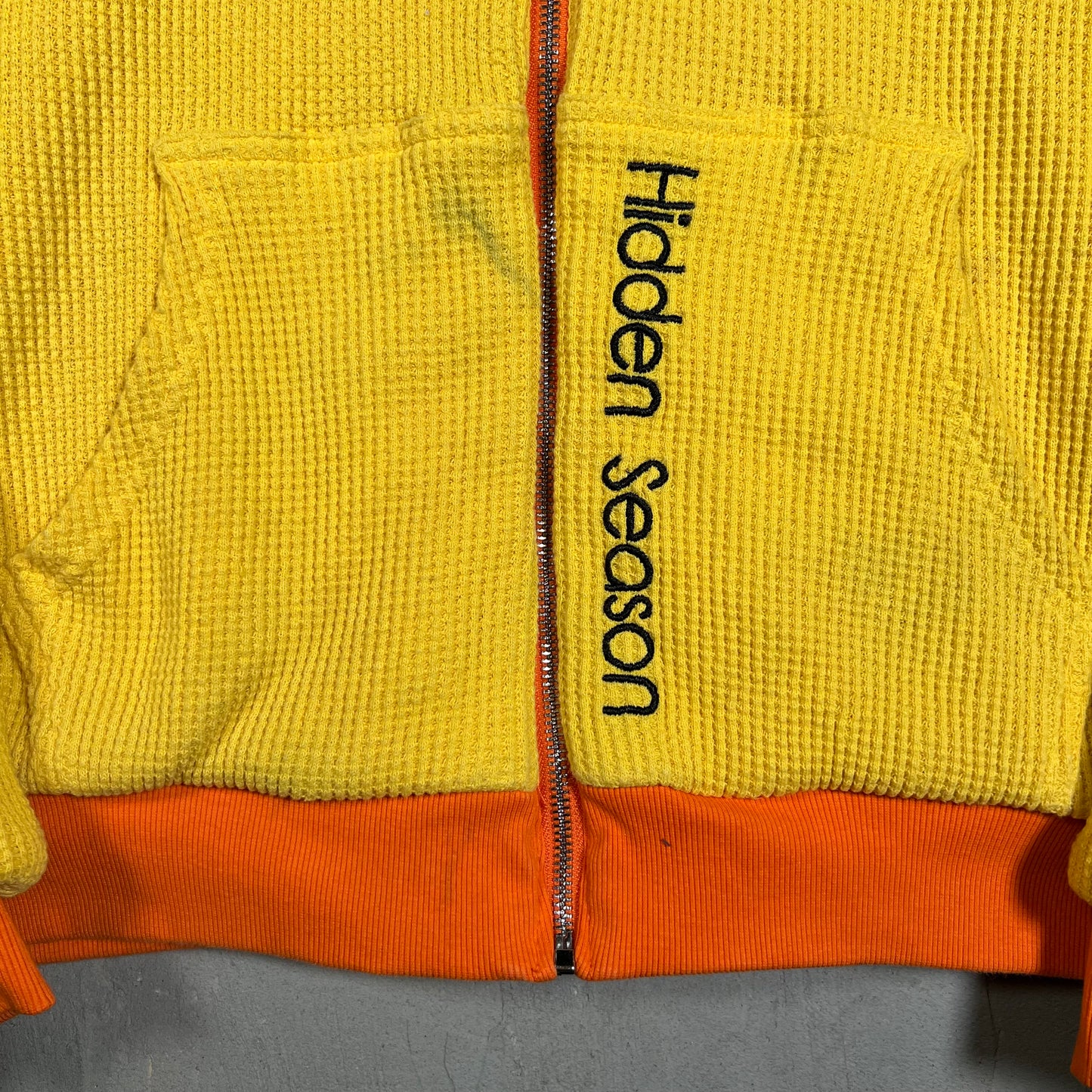 Hidden Season Orange/Yellow Reversible Hoodie Size Small USED x17202