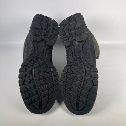 Vale Forever Grinch Hikers Size 12 USED s23809