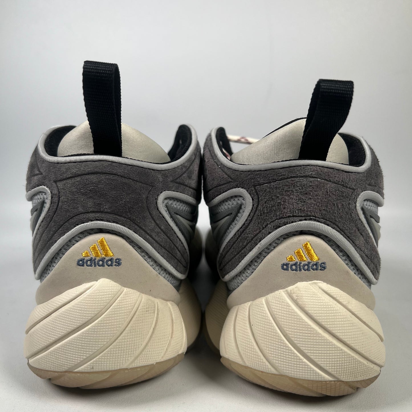 Adidas Intimidation Packer Stone Grey (2023) Size 8 USED s19910