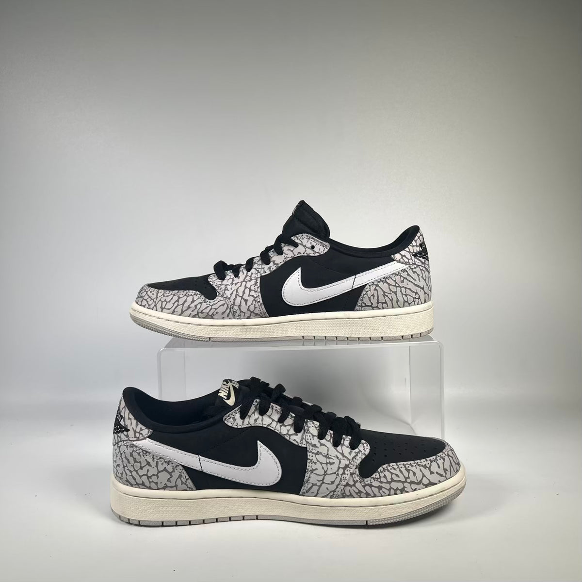 Jordan 1 Low Black Cement (2023) Size 9 USED s23783