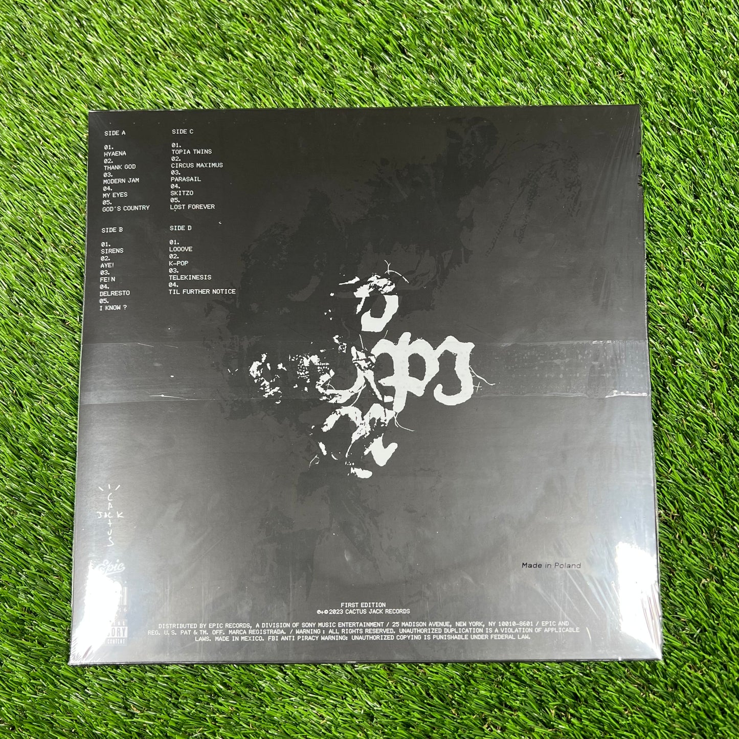 Travis Scott Utopia Vinyl Cover 5 W/ Black Tee Size Medium NEW x14685