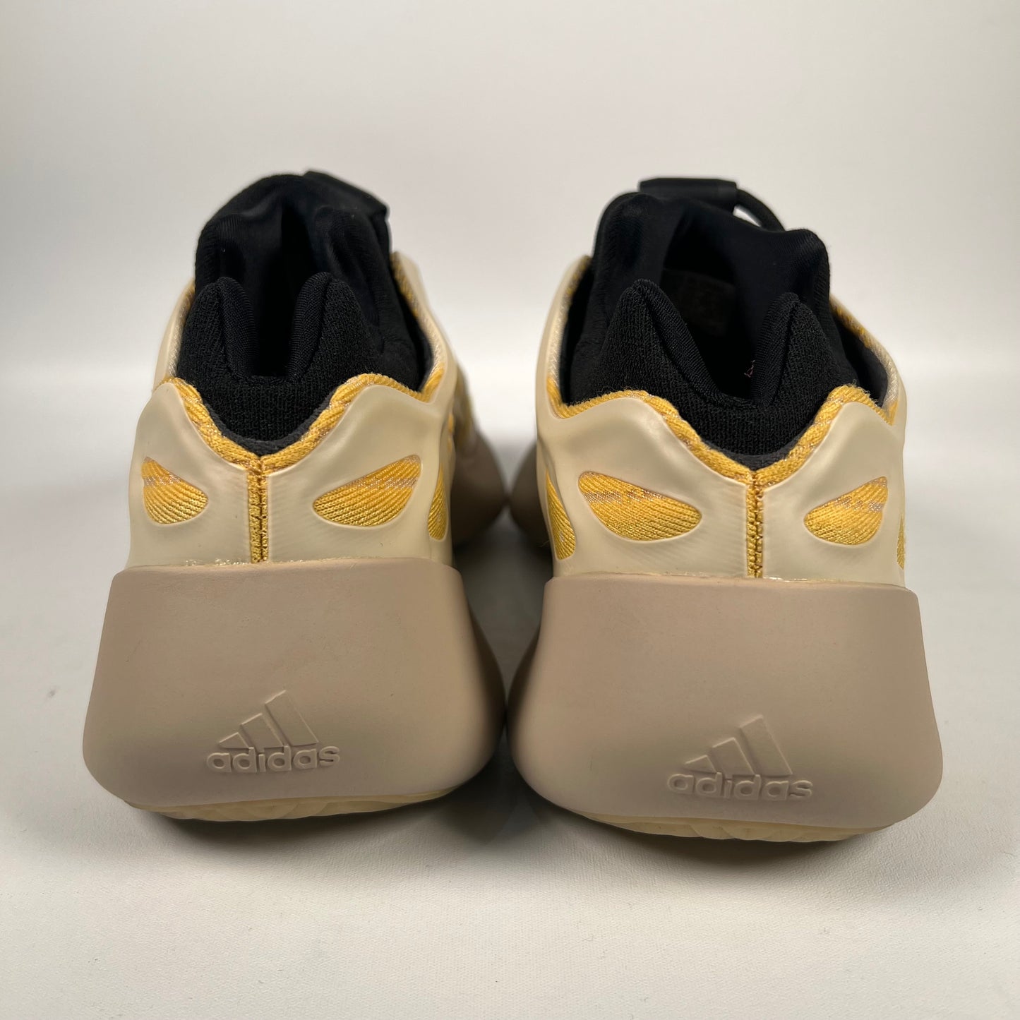 Yeezy 700 V3 Azael (2019) Size 8 USED s19536
