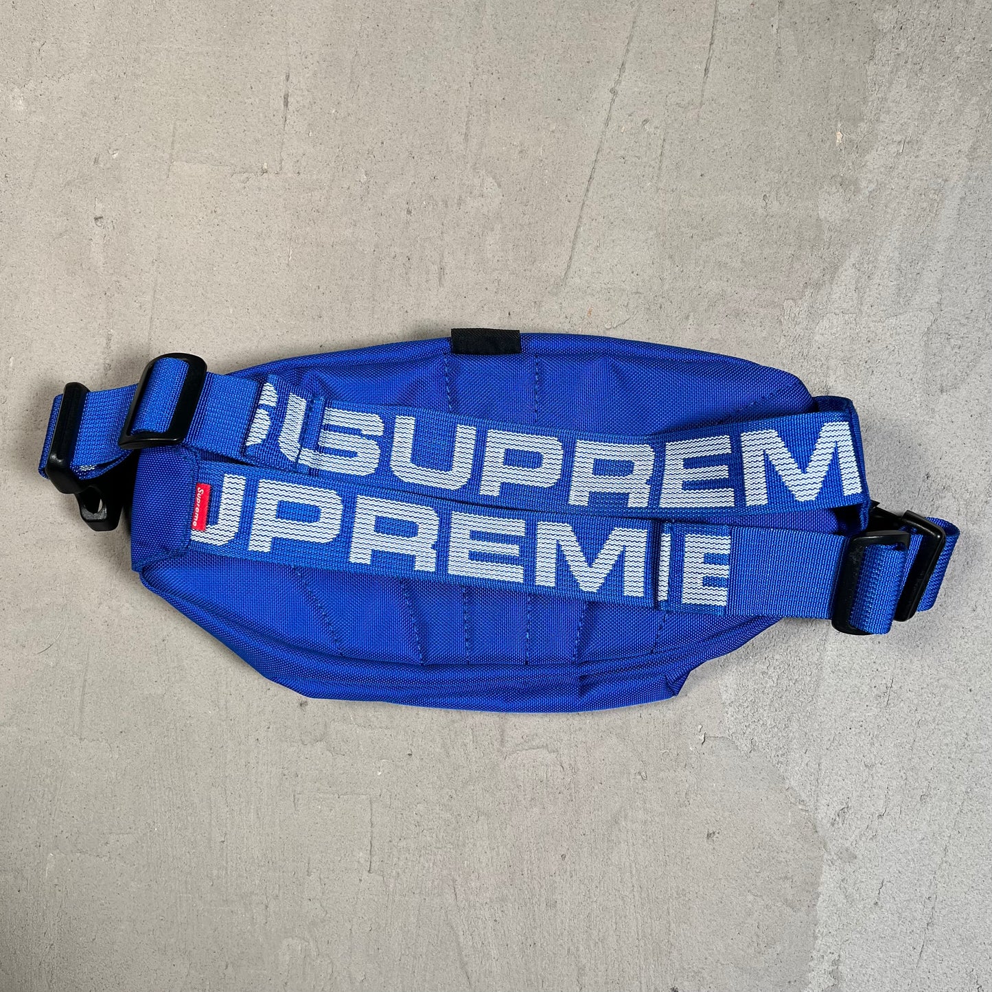 Supreme Royal Blue Waist (2018) USED x17625