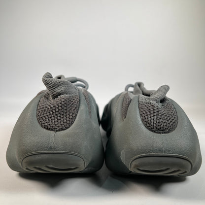 Yeezy 450 Stone Marine (2024) Size 10.5 USED s22262