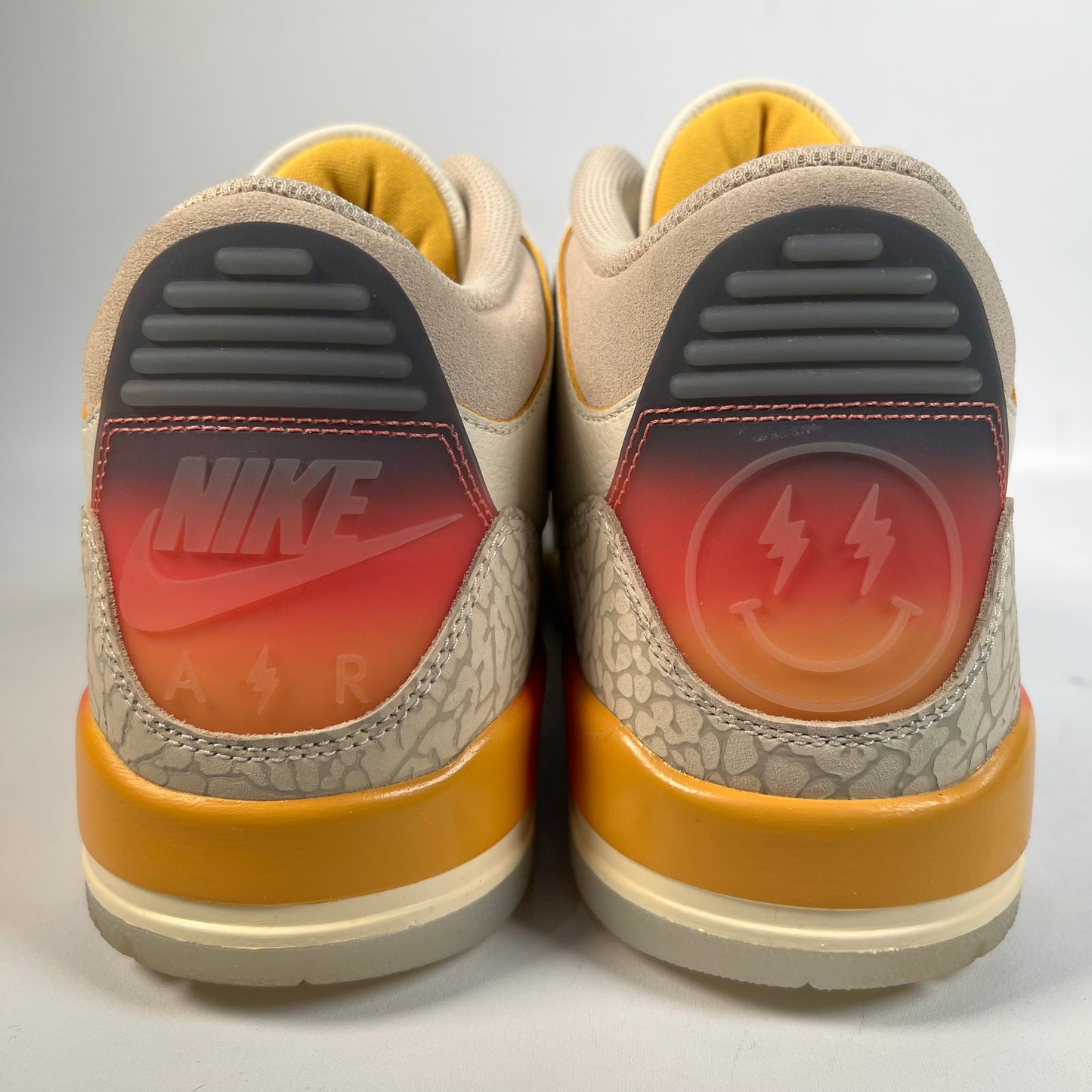 Jordan 3 J Balvin Medellên Sunset (2023) Size 11.5 USED s21245