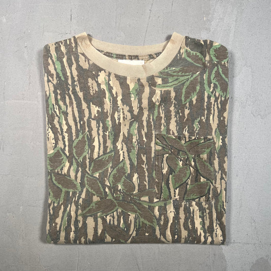 1990s RealTree Camo Pocket Tee Size XL USED v19187