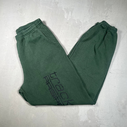 GV Gallery Raspberry Hills Green "Track 200" Sweatpants Size Medium USED x17361