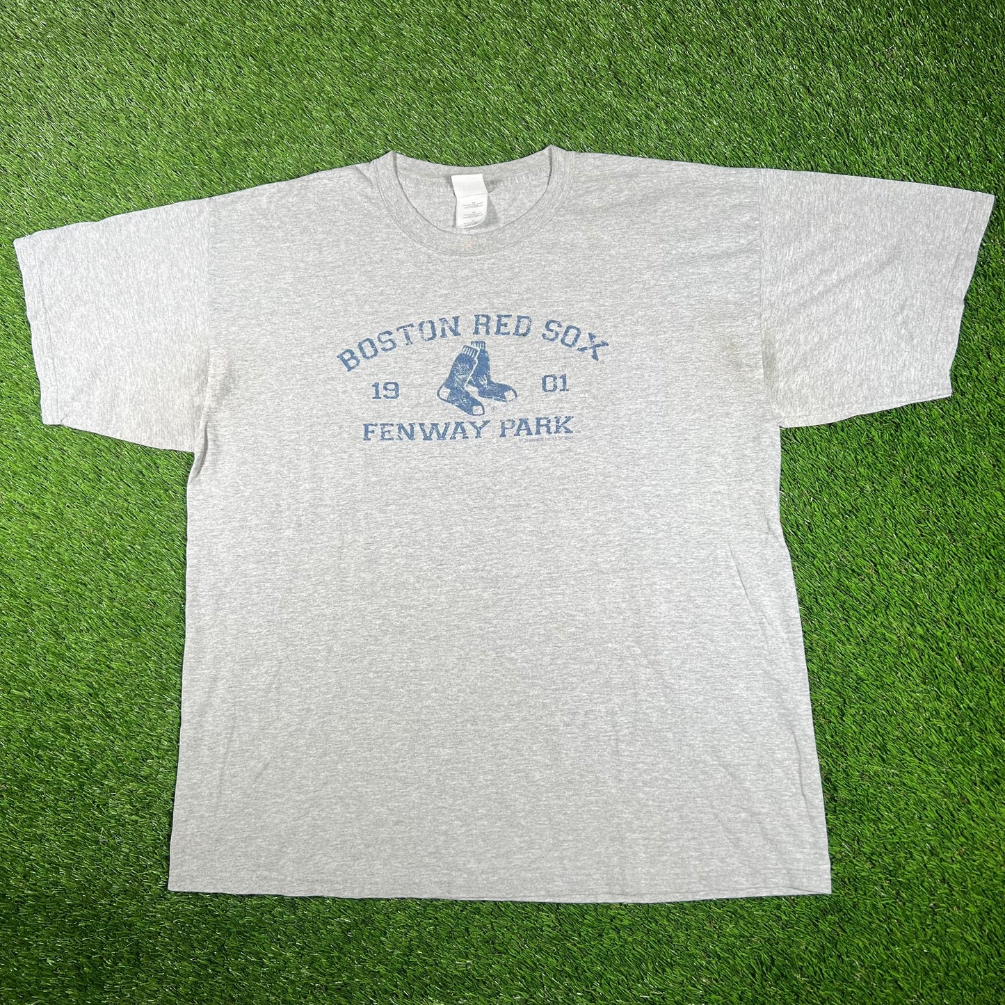 2003 Boston Red Sox Grey Tee Size XL USED v17139