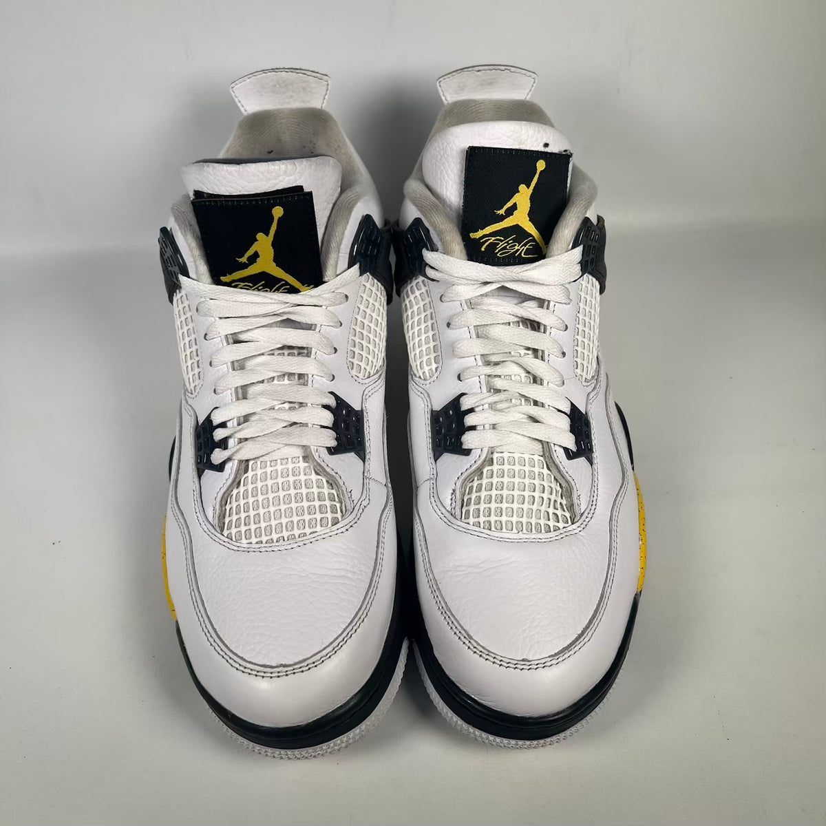 Jordan 4 Tour Yellow (2026) Size 12 USED s23768