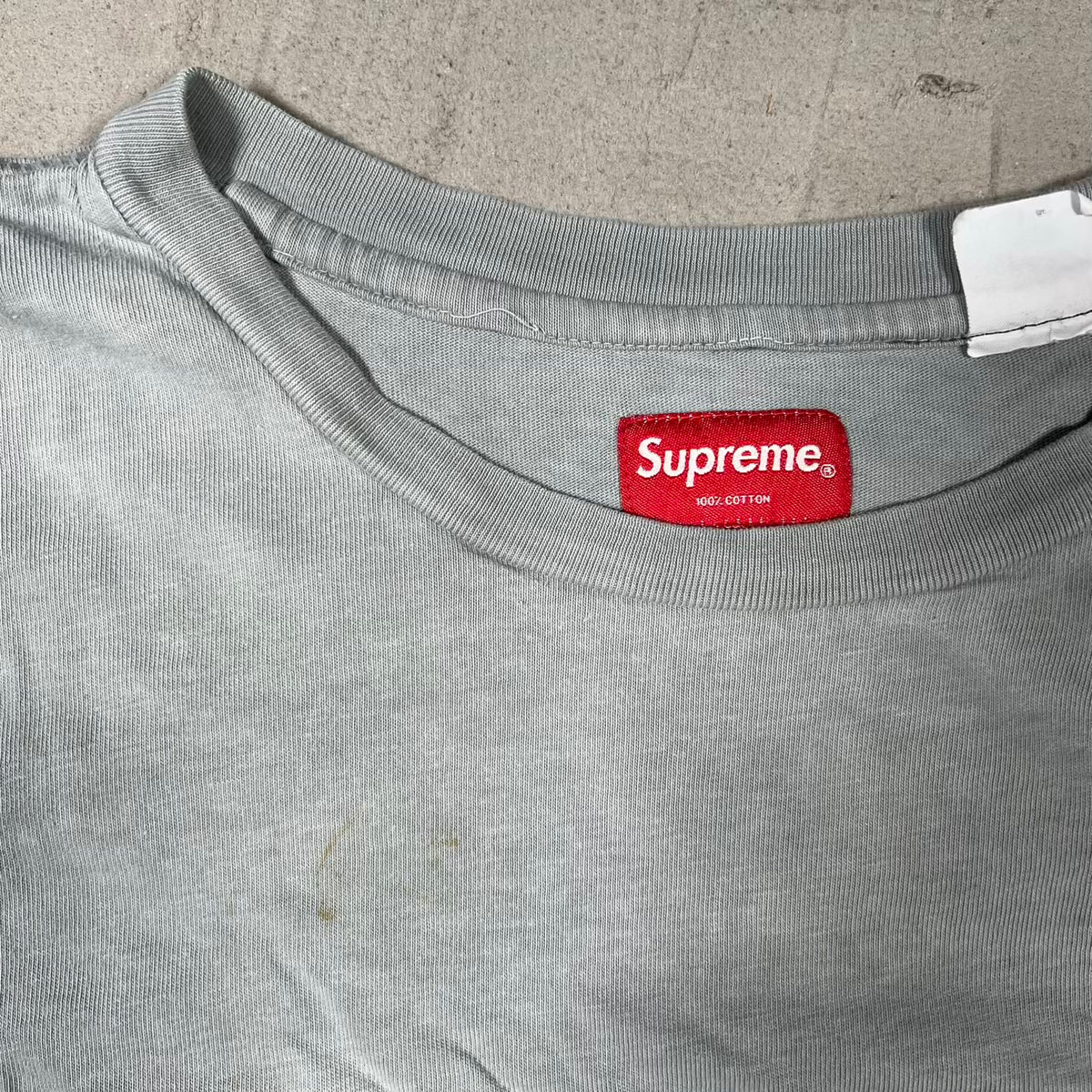 Supreme Embossed Vines Light Grey Tee Size XL USED x18371
