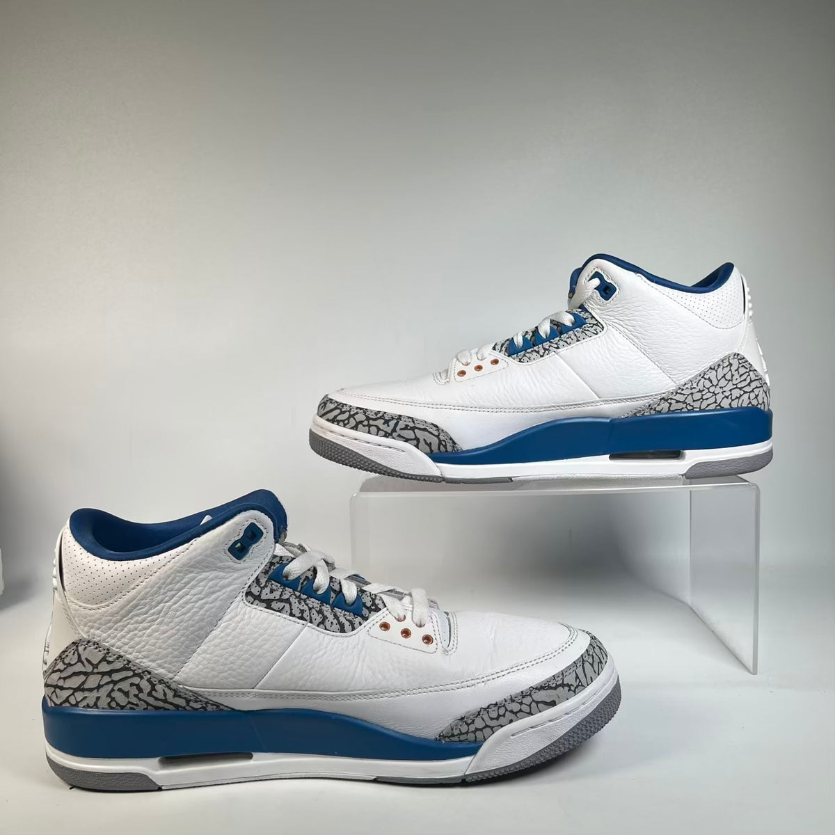 Jordan 3 Wizards (2023) Size 11 USED s23401