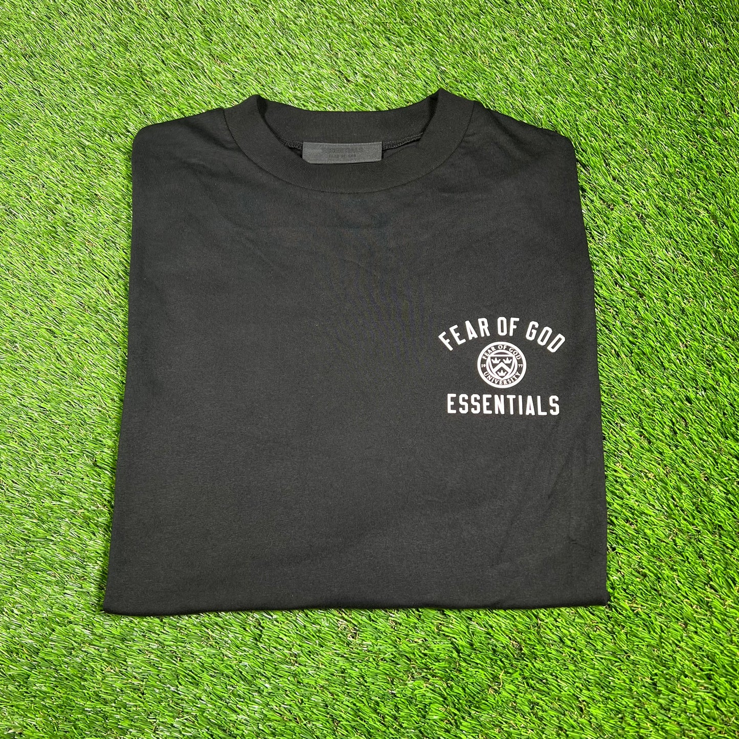 Fear of God FOG Essentials University Black Tee Size Medium NEW x14364