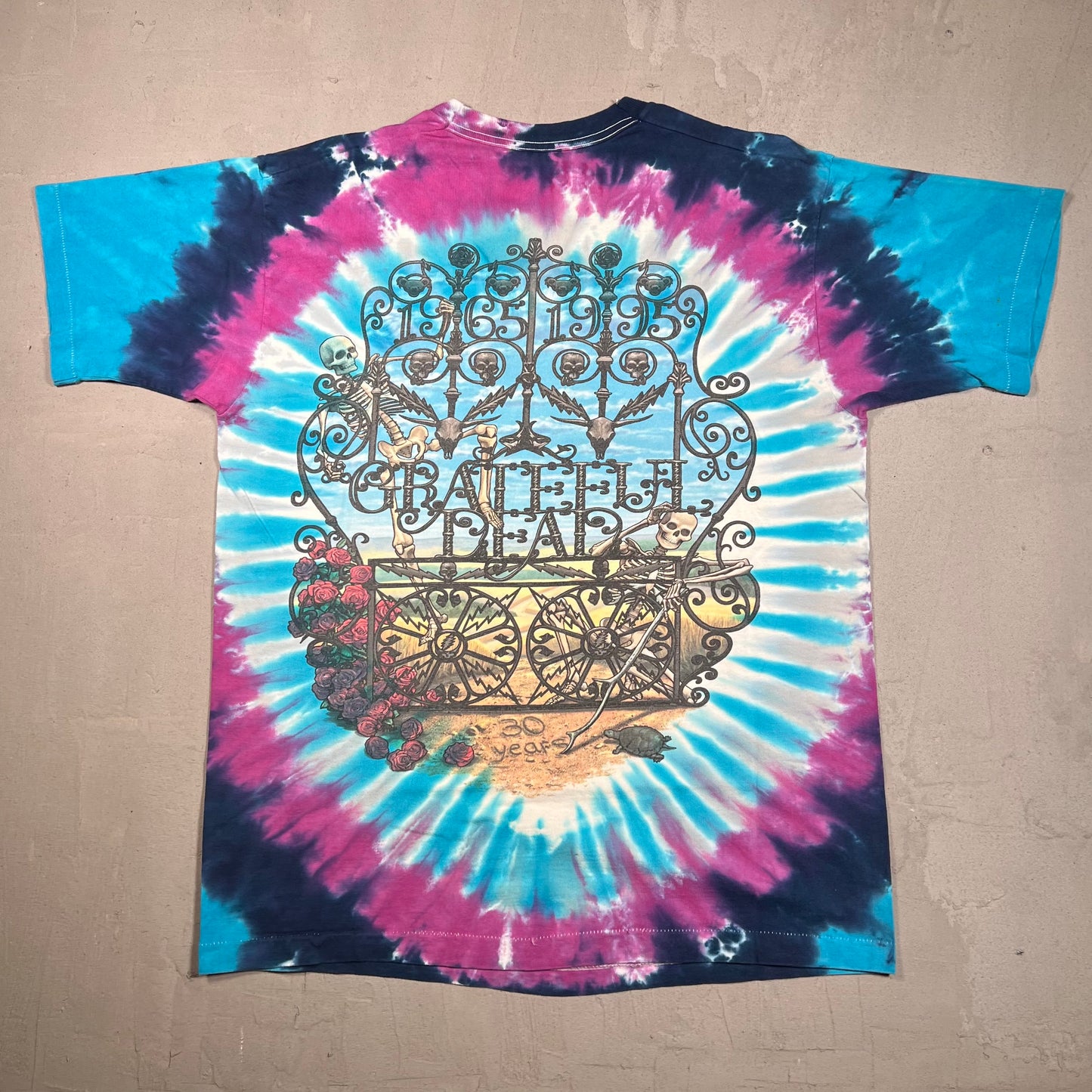 Grateful Dead 1995 30 Years Skeleton With Roses Tee Size Large USED v8592