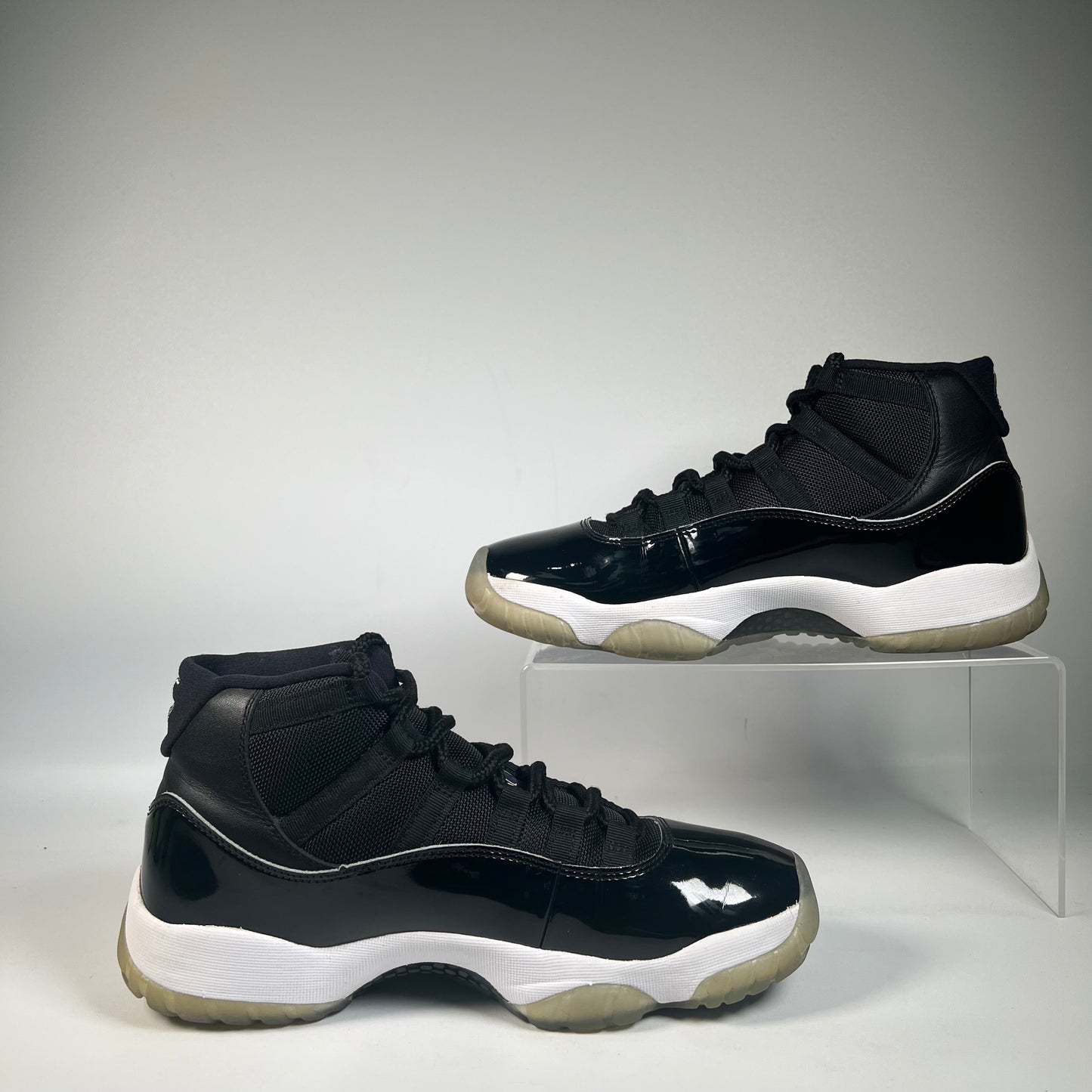 Jordan 11 Space Jam (2016) Size 8.5 USED s21862