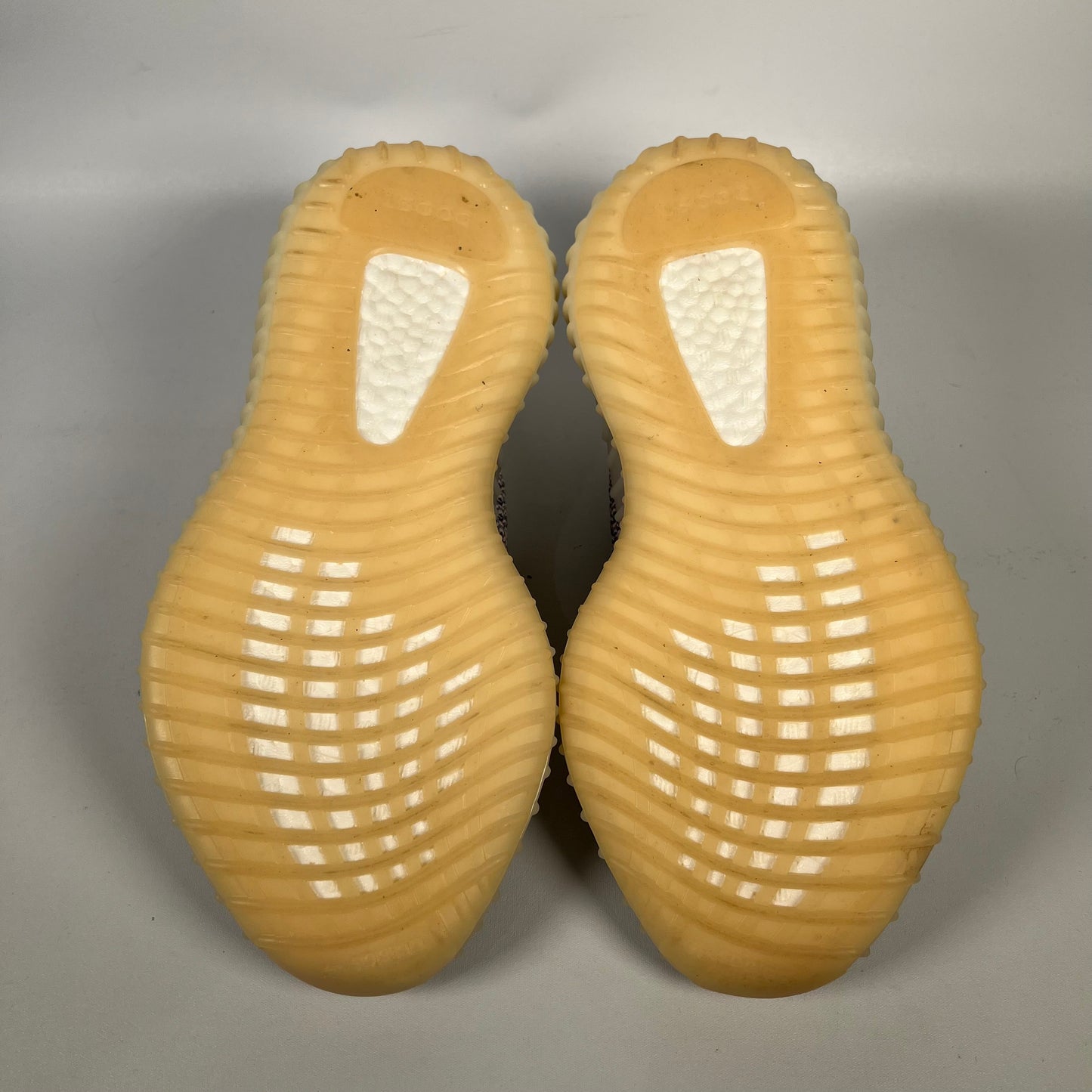 Yeezy Boost 350v2 Ash Pearl (2021) Size 6.5 USED s18883
