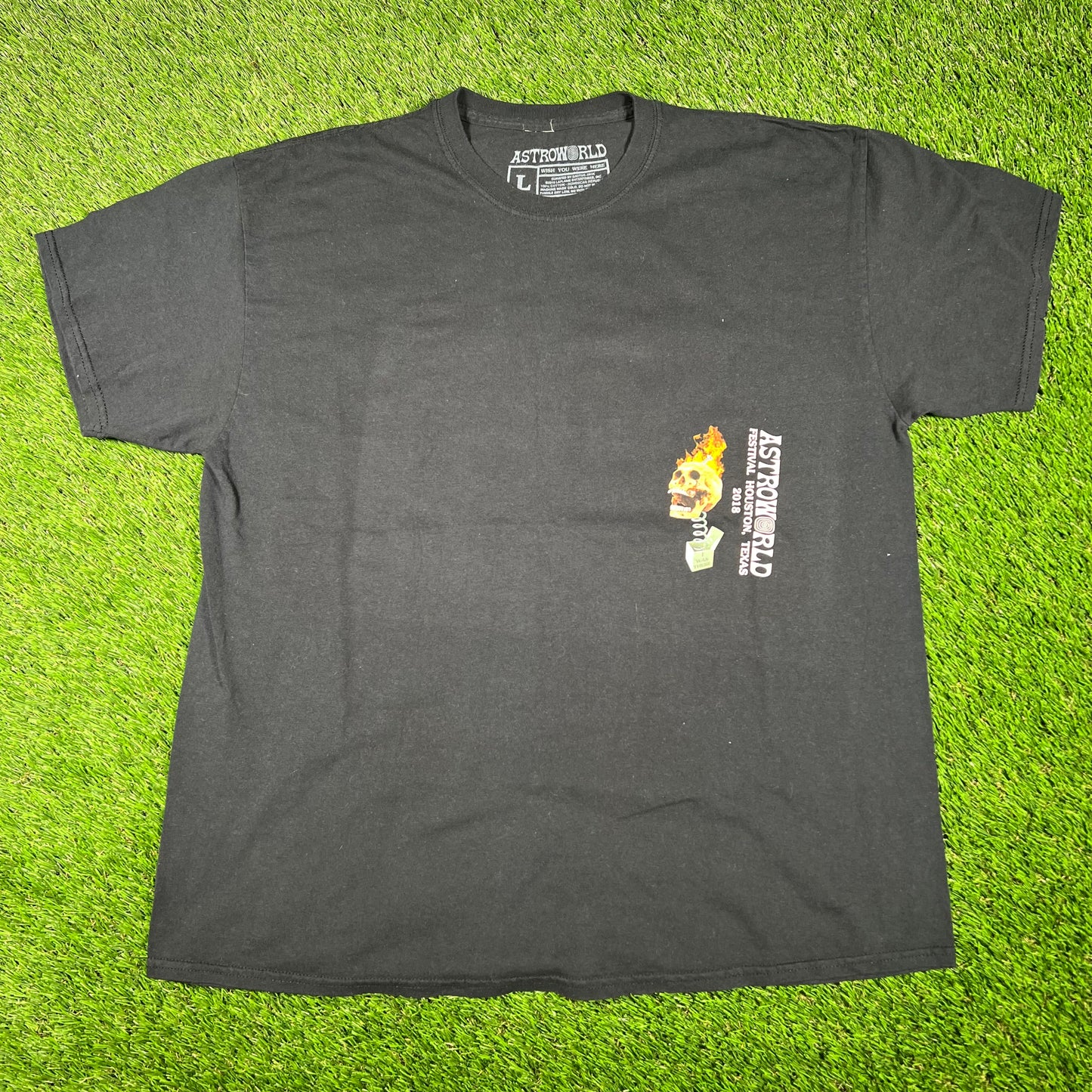 Travis Scott 2018 Astro World Fire Skull Black Tee Size Large USED x14529