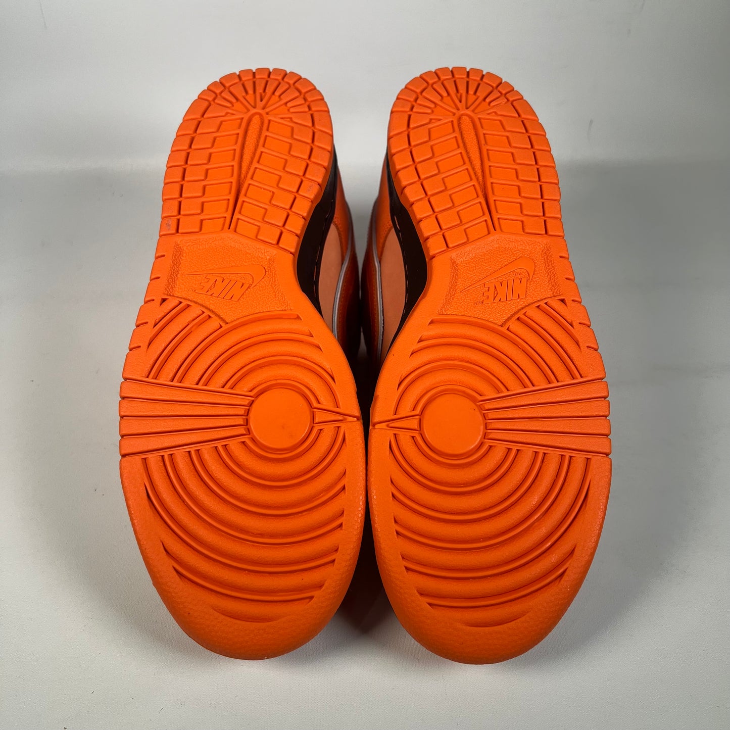Nike SB Dunk Orange Lobster (2022) Size 9 NEW s22455