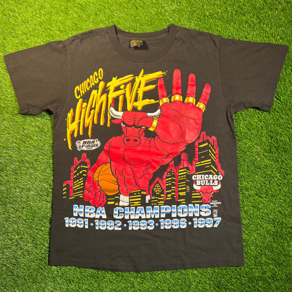 1997 Chicago Bulls "High Five" Black Tee Size Large USED v18869