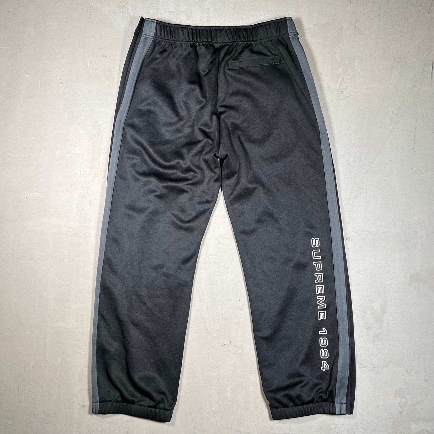 Supreme Umbro Rip Off Black Sweatpants Size Small USED x17560
