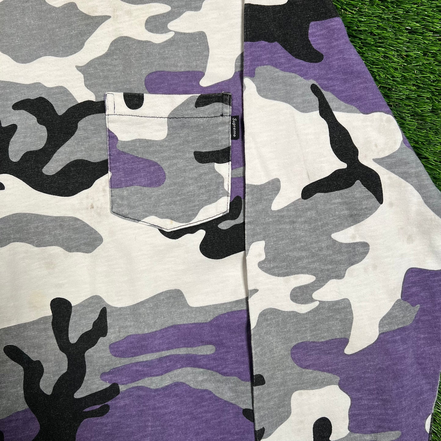Supreme Purple Camo Longsleeve Pocket Tee (2016) Size Large USED x16223