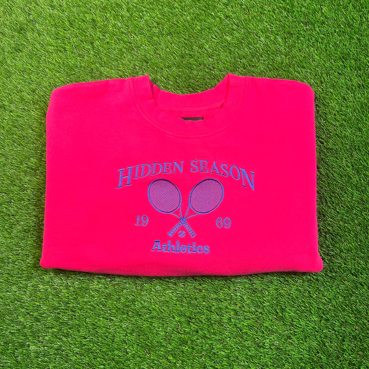 Hidden Season Pink "Athletics" Crewneck Size Medium USED x16833