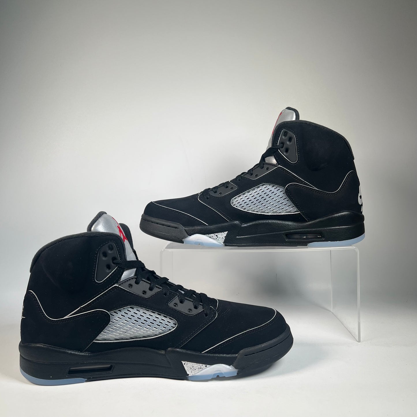Jordan 5 Black Metallic Reimagined (2025) Size 11 USED s21322