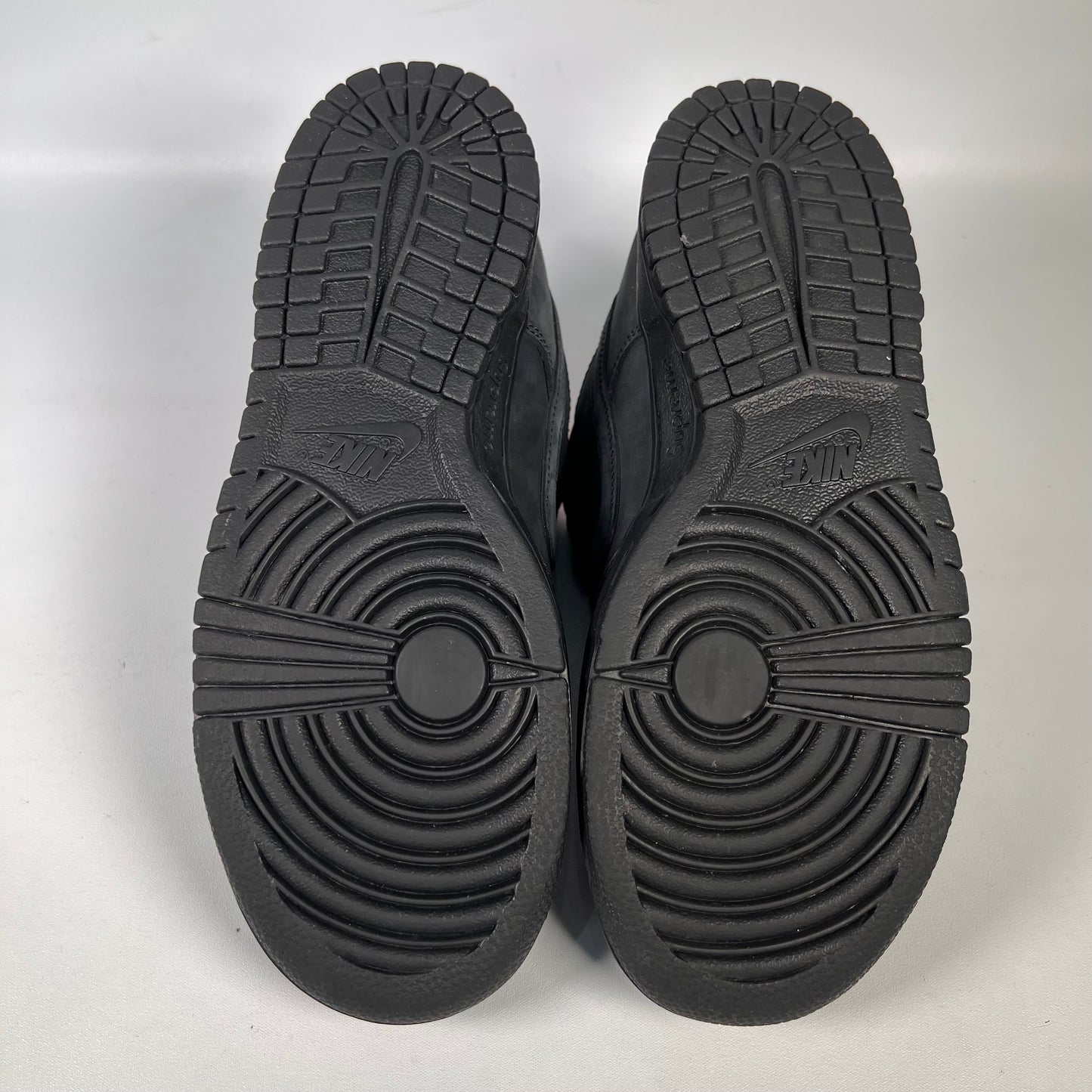 Nike SB Dunk Low Supreme 94 Black (2025) Size 6 USED s19073