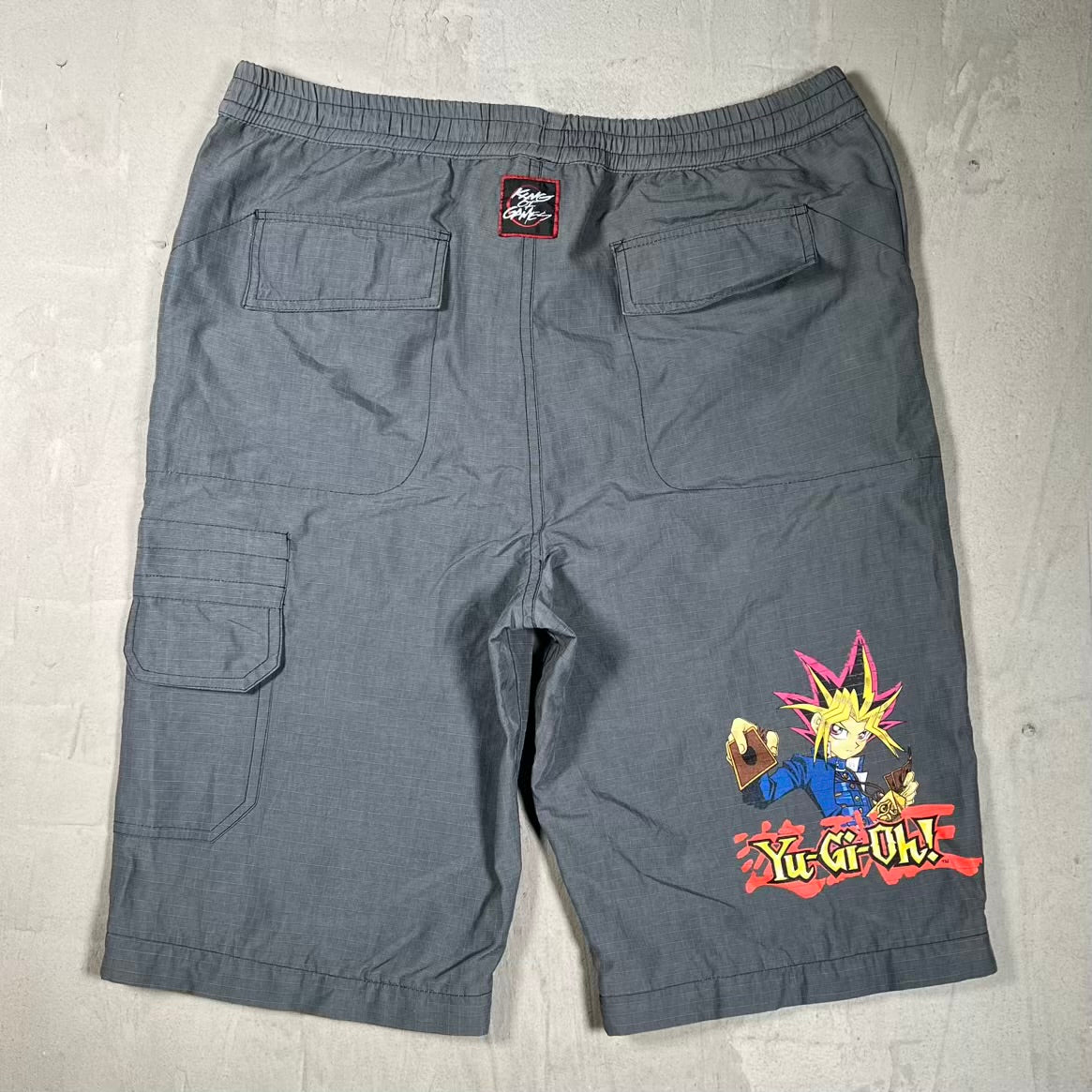 1996 Yu Gi Oh Cargo Grey Shorts Size Large USED v20188
