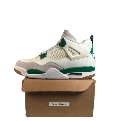 Jordan 4 SB Pine Green (2022) Size 9 USED s23369