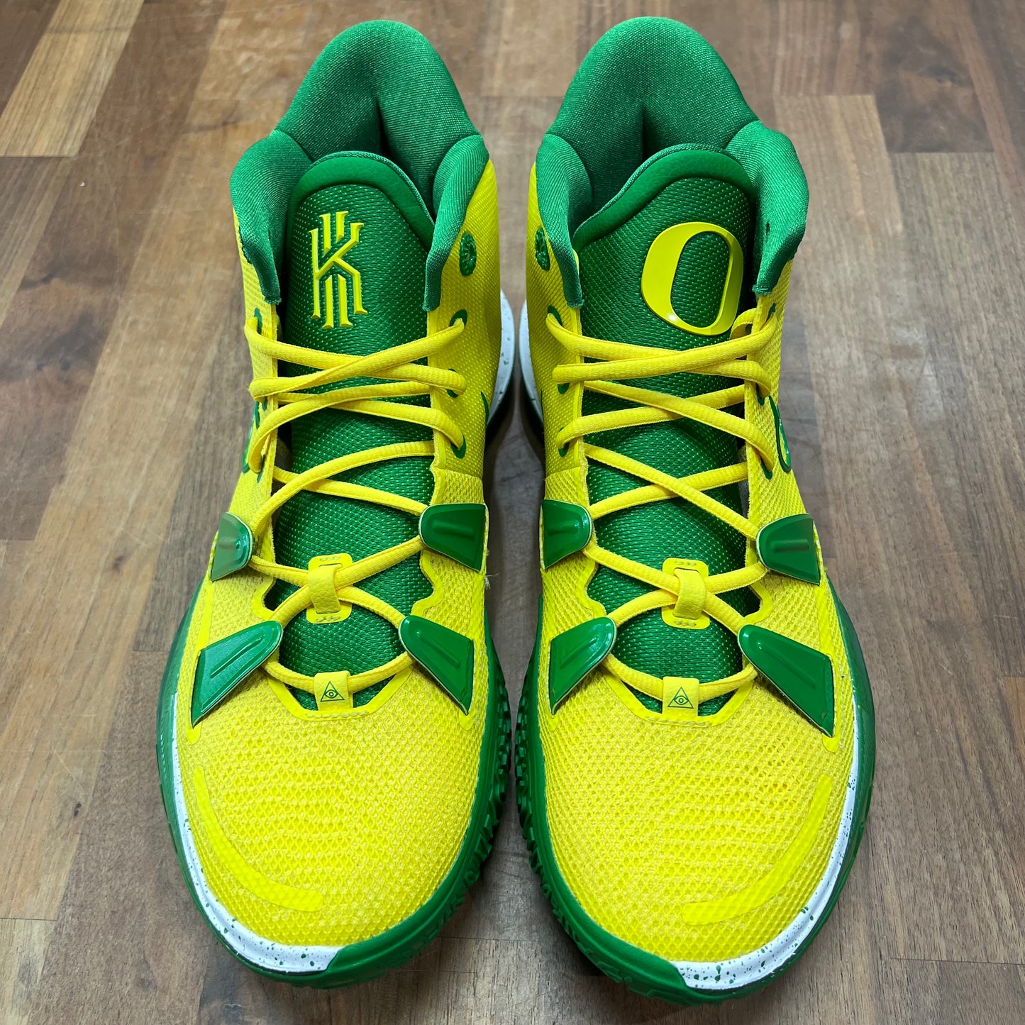 Nike Kyrie 7 Oregon Ducks Yellow Strike PE Size 12 USED s17073