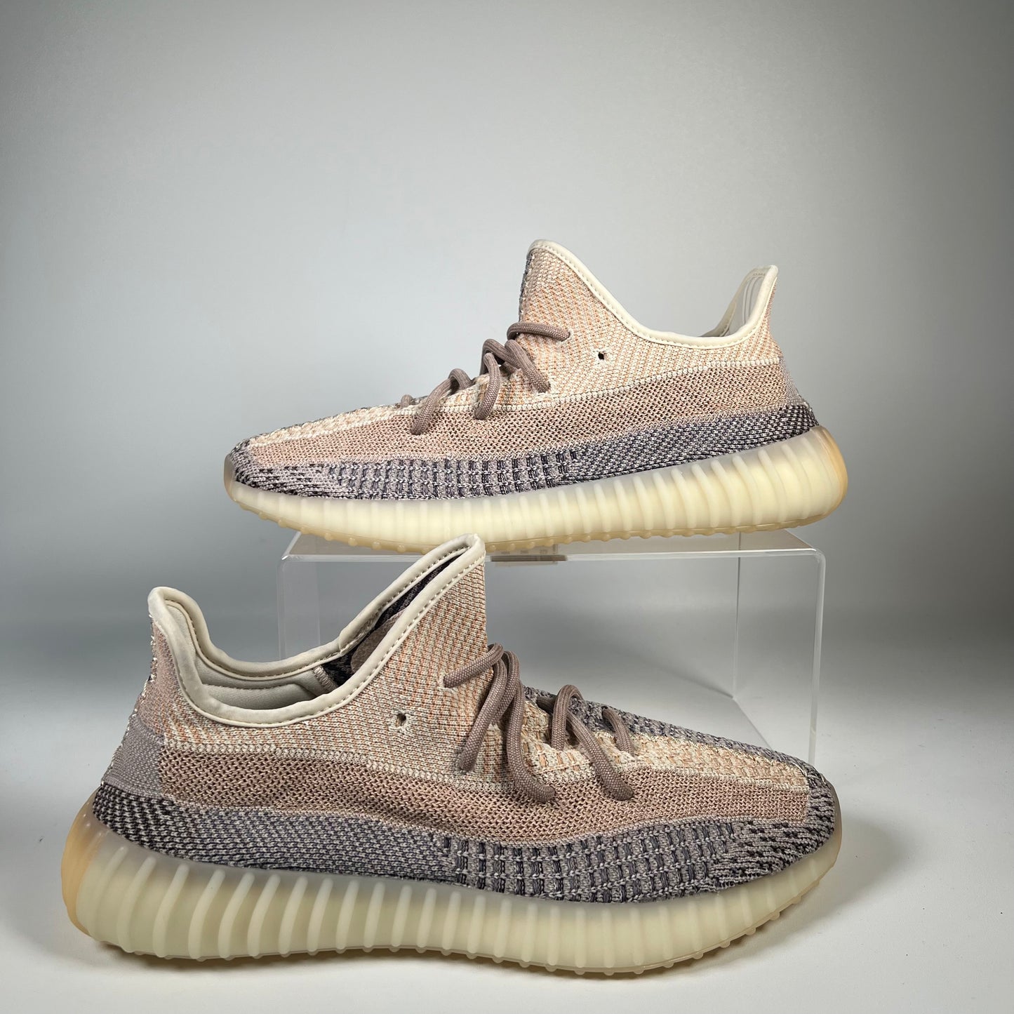 Yeezy 350 Ash Pearl (2021) Size 10.5 NEW s18340