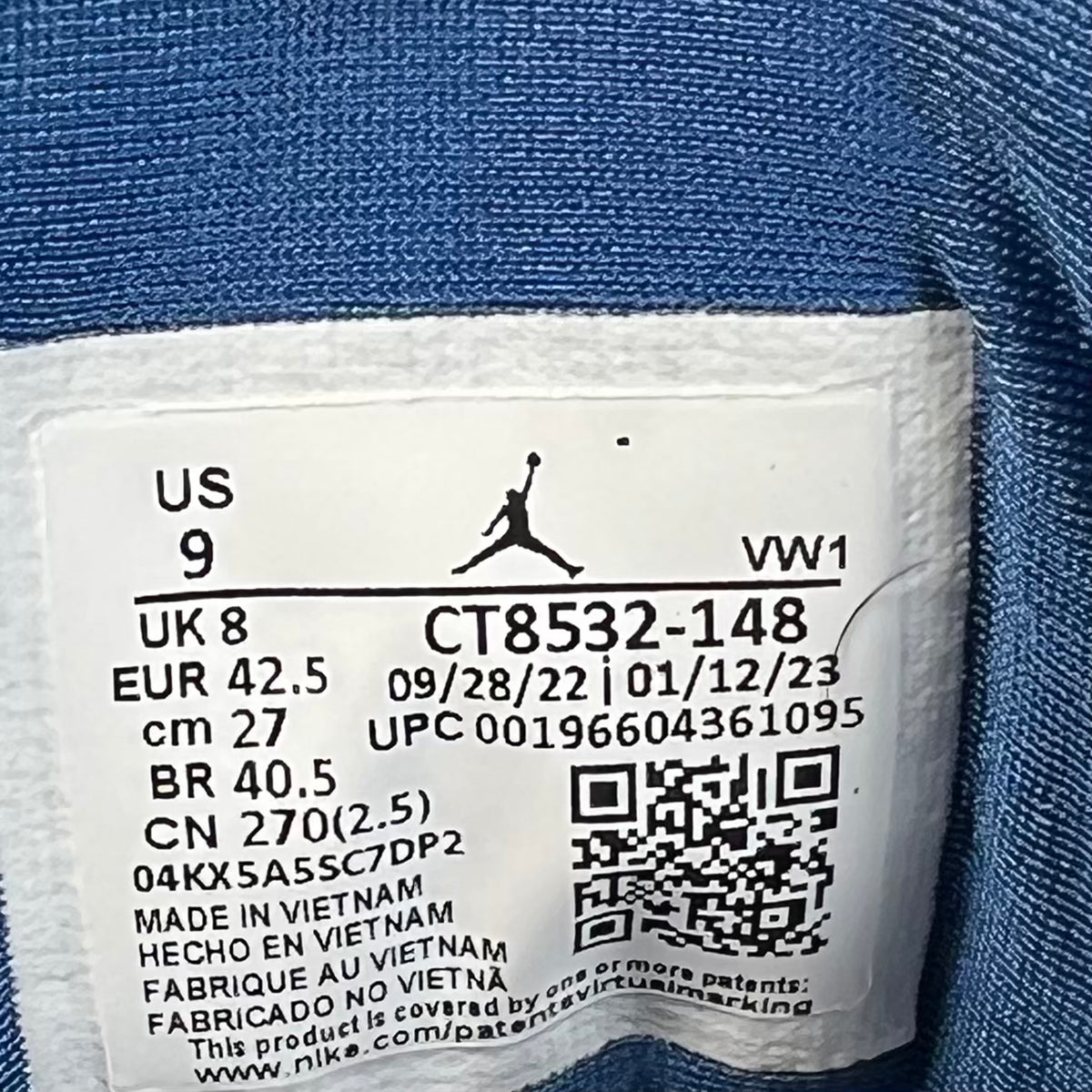 Jordan 3 Wizards (2023) Size 9 USED s23517