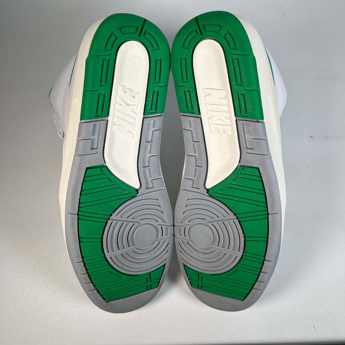 Jordan 2 Lucky Green (2023) Size 10 USED s22124