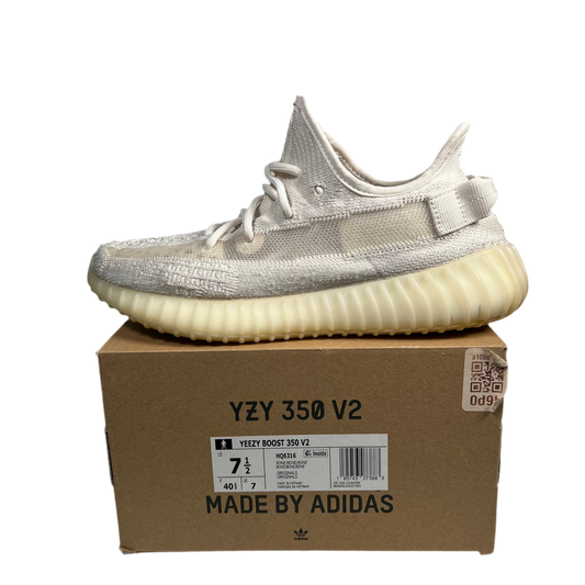Yeezy 350 Bone Size 7.5 USED s17485
