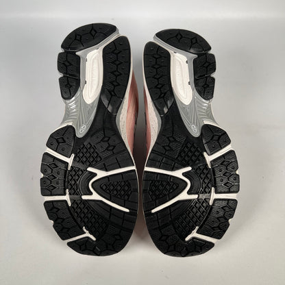 New balance 2002r pink sand Size 5 NEW s11990