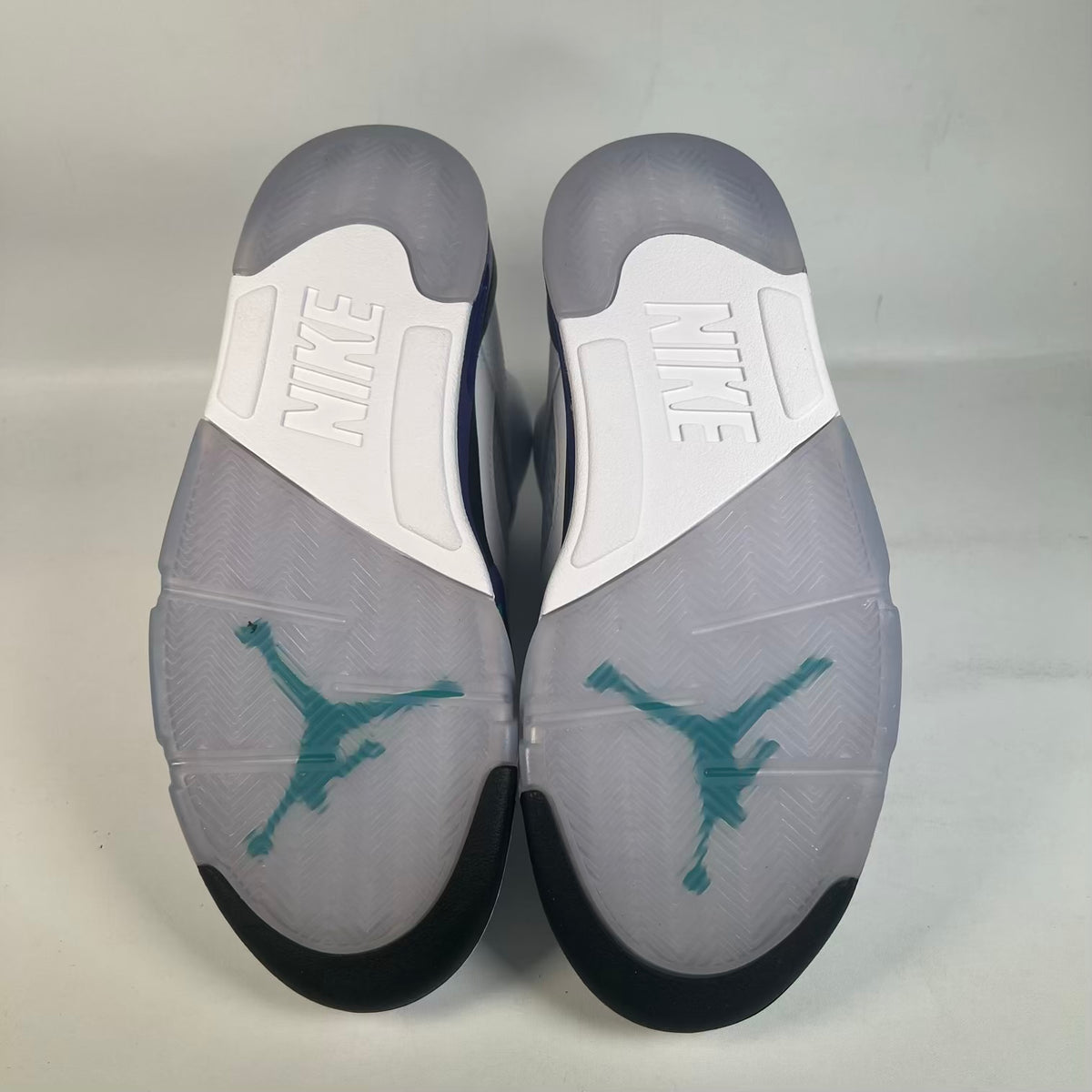 Jordan 5 Grape (2025) Size 8.5 NEW s23683