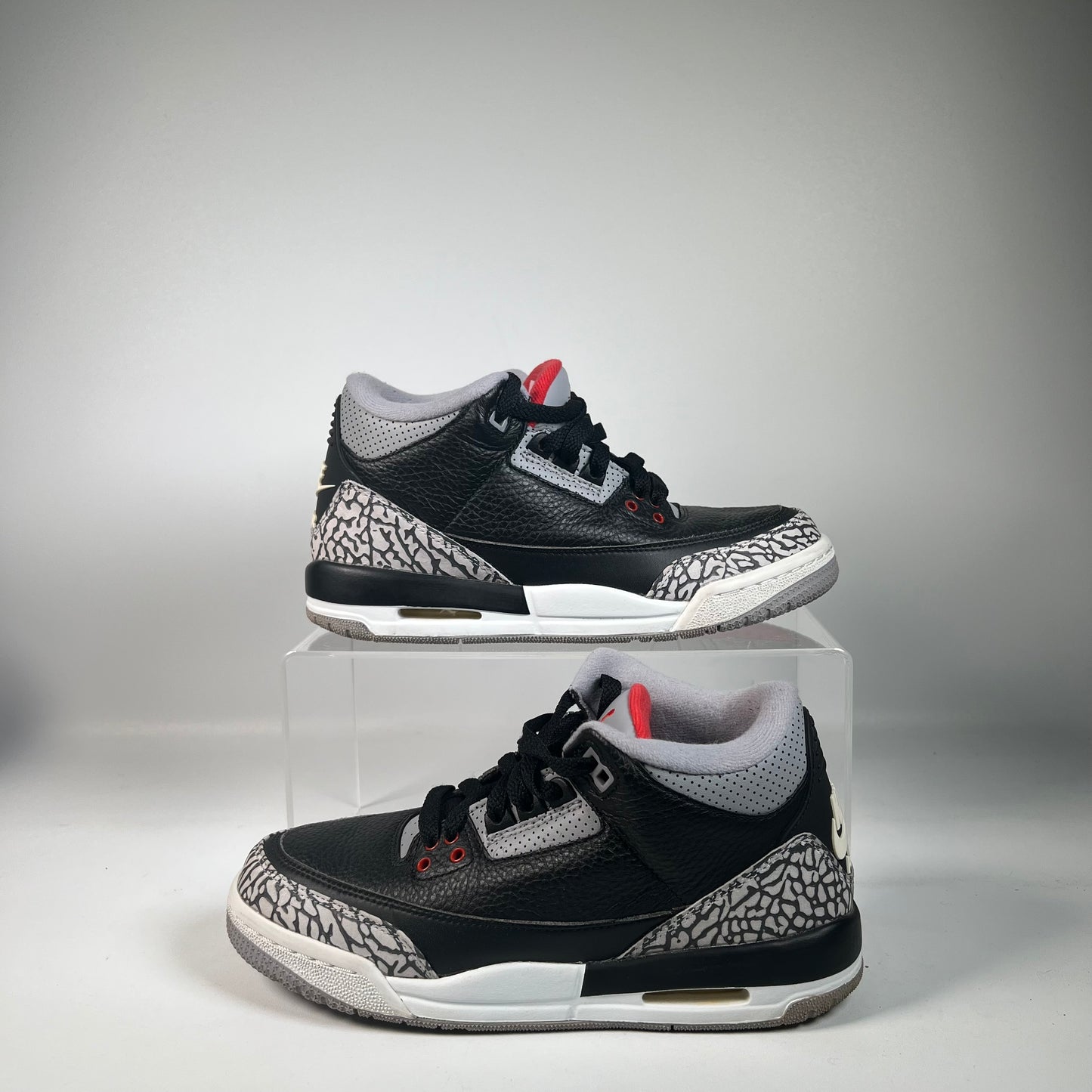 Jordan 3 Black Cement (2018) Size 5.5y USED s22170