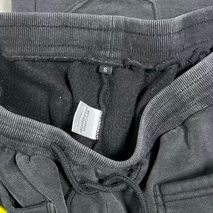 GV Gallery Raspberry Hills Multi Pocket Washed Black Sweatpants Size Small USED x18959