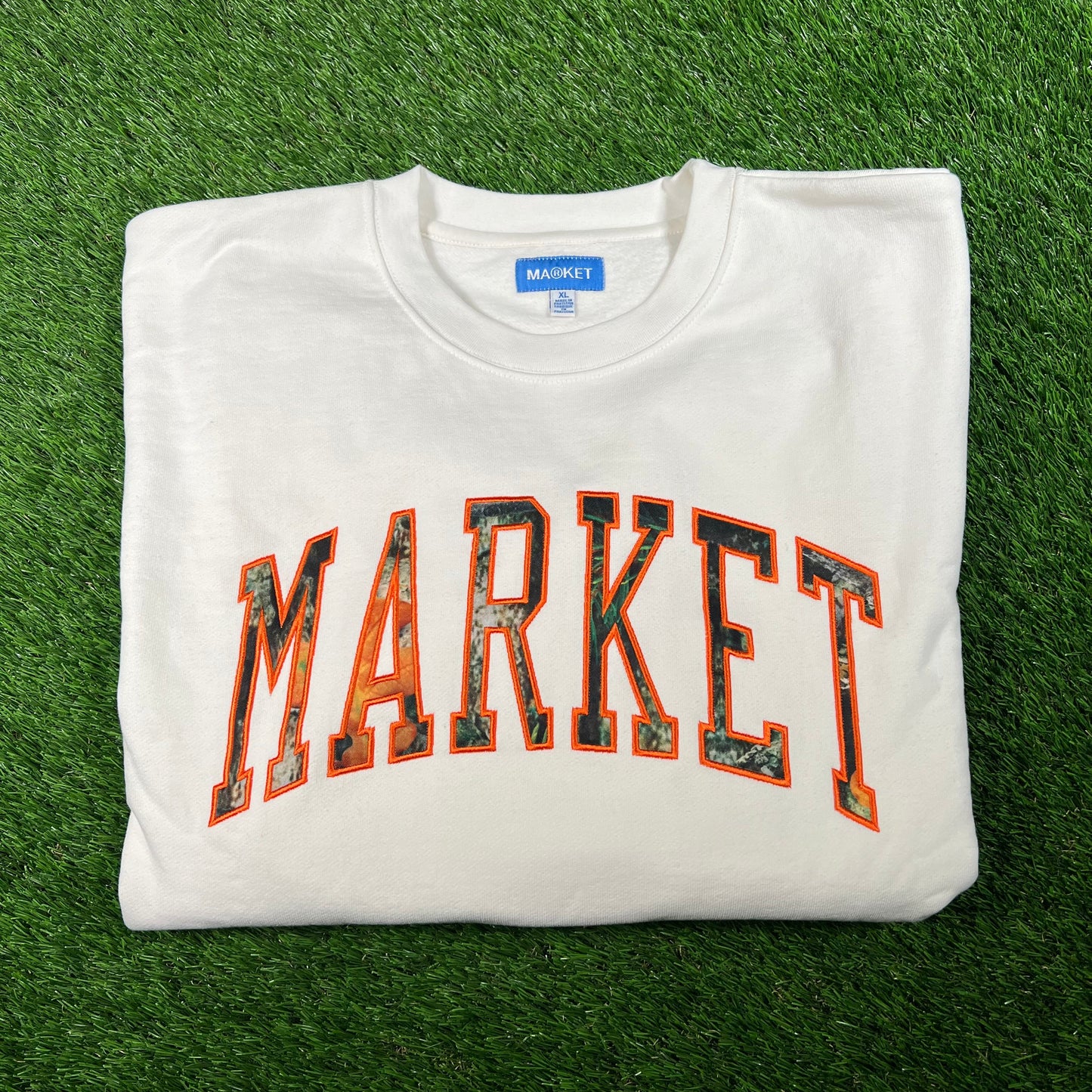 Market Fauxtree Arc White Crewneck Size XL USED x15796
