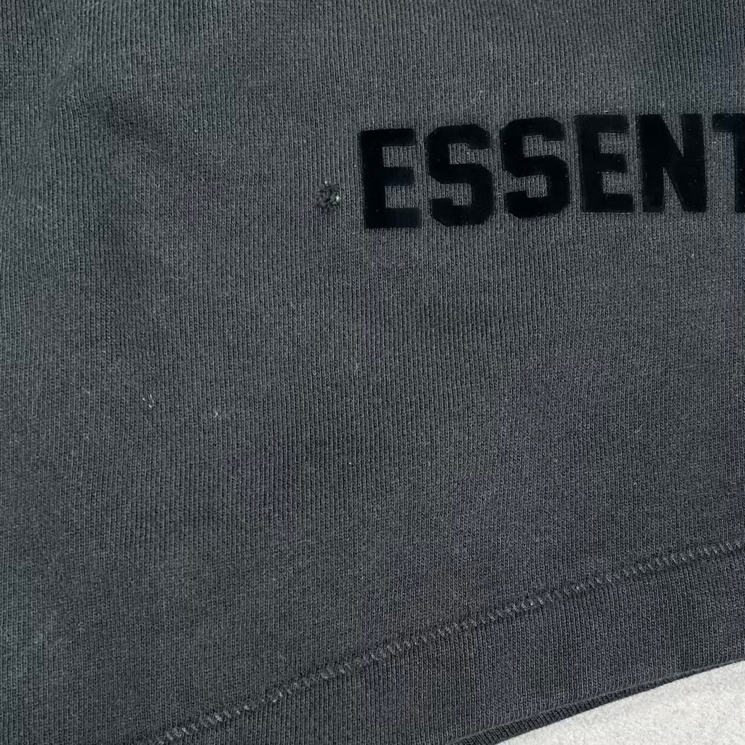 Essentials Fear Of God Black Shorts Size Medium USED x18796