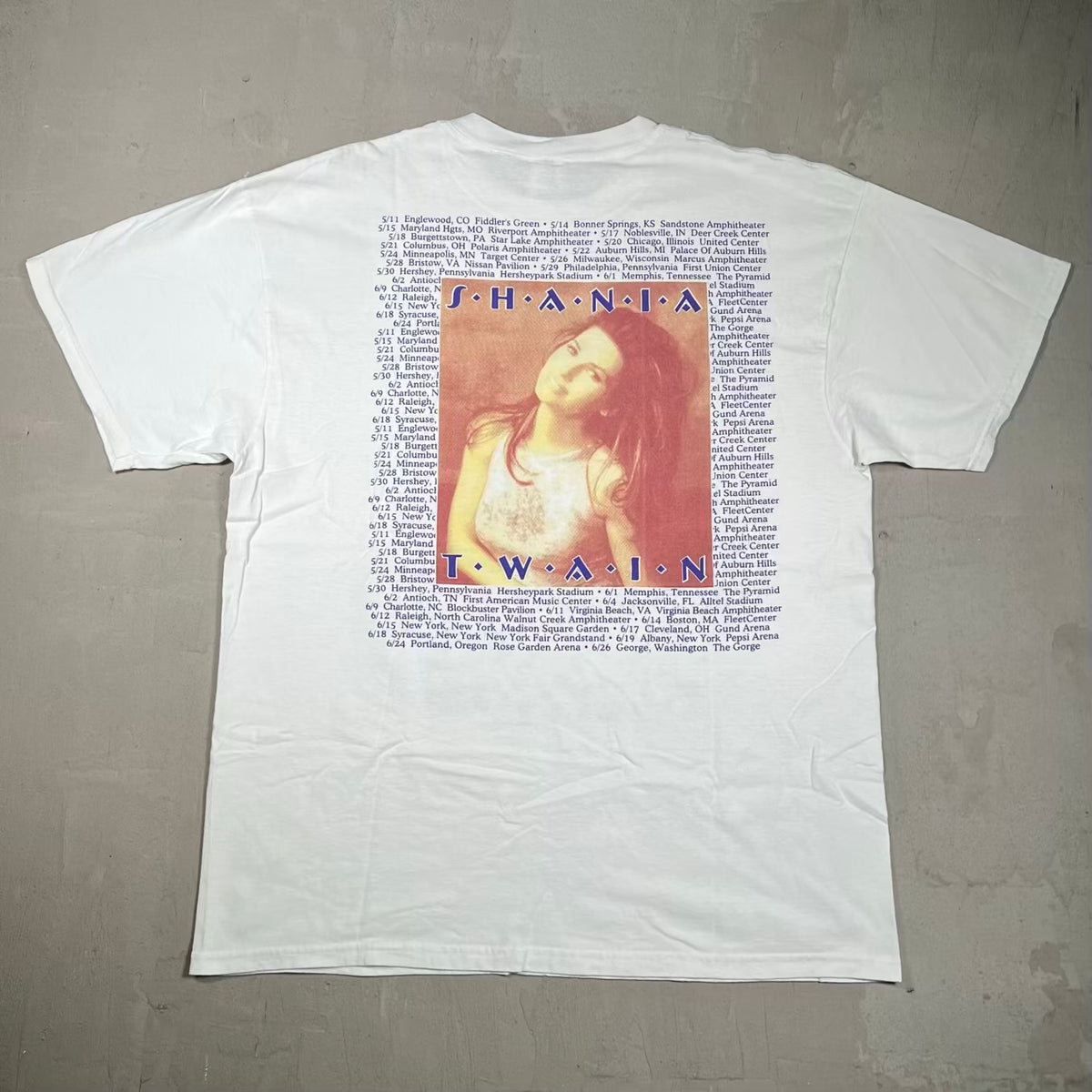 Y2K Shania Twain Portrait Tour Tee White Size XL USED v19974